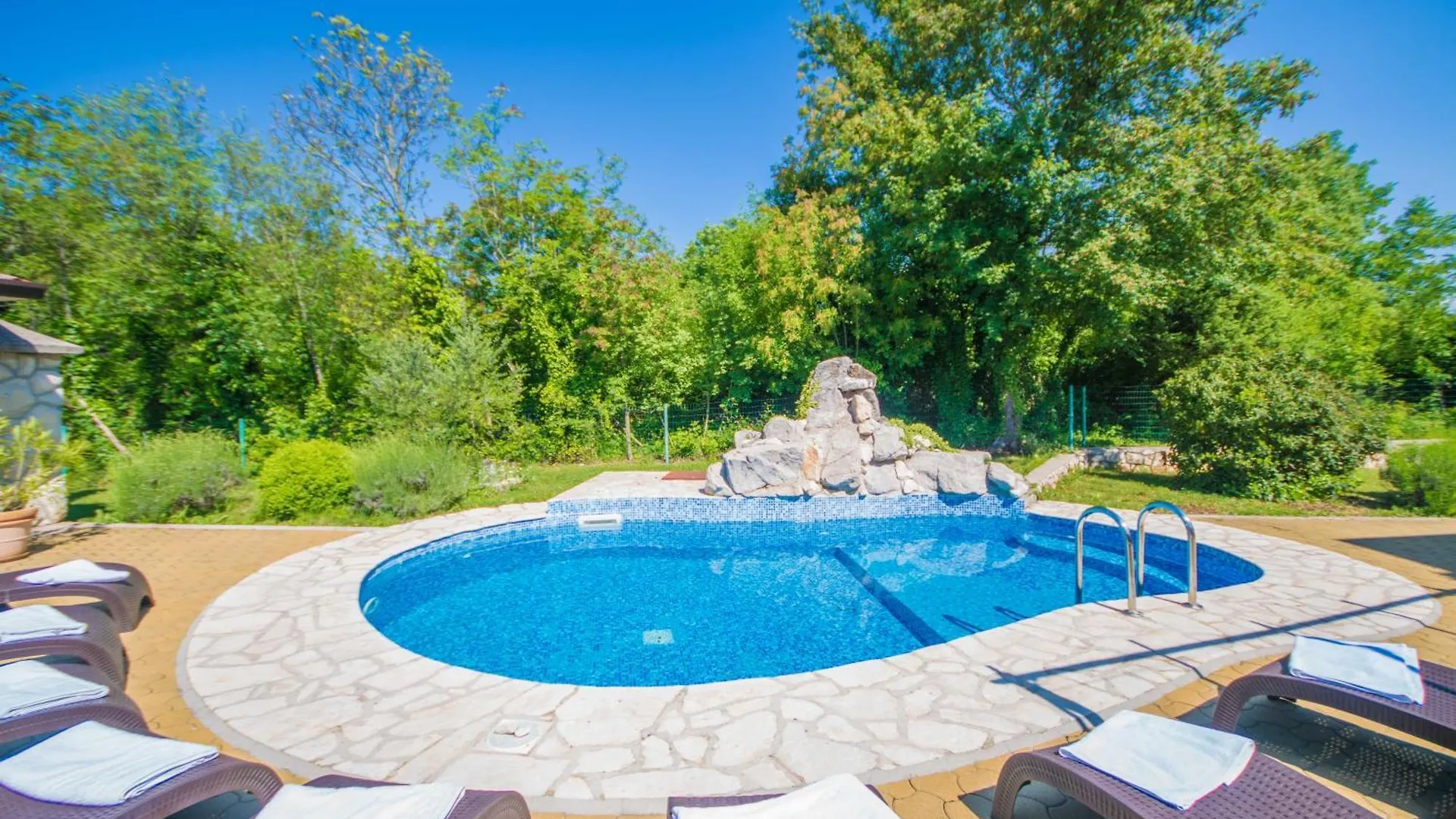 Villa Brigita, A Beautiful Villa Close To The Beach Veligolji Croatia