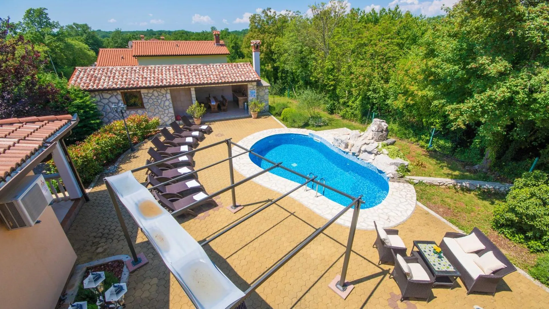 Villa Brigita, A Beautiful Villa Close To The Beach Veligolji