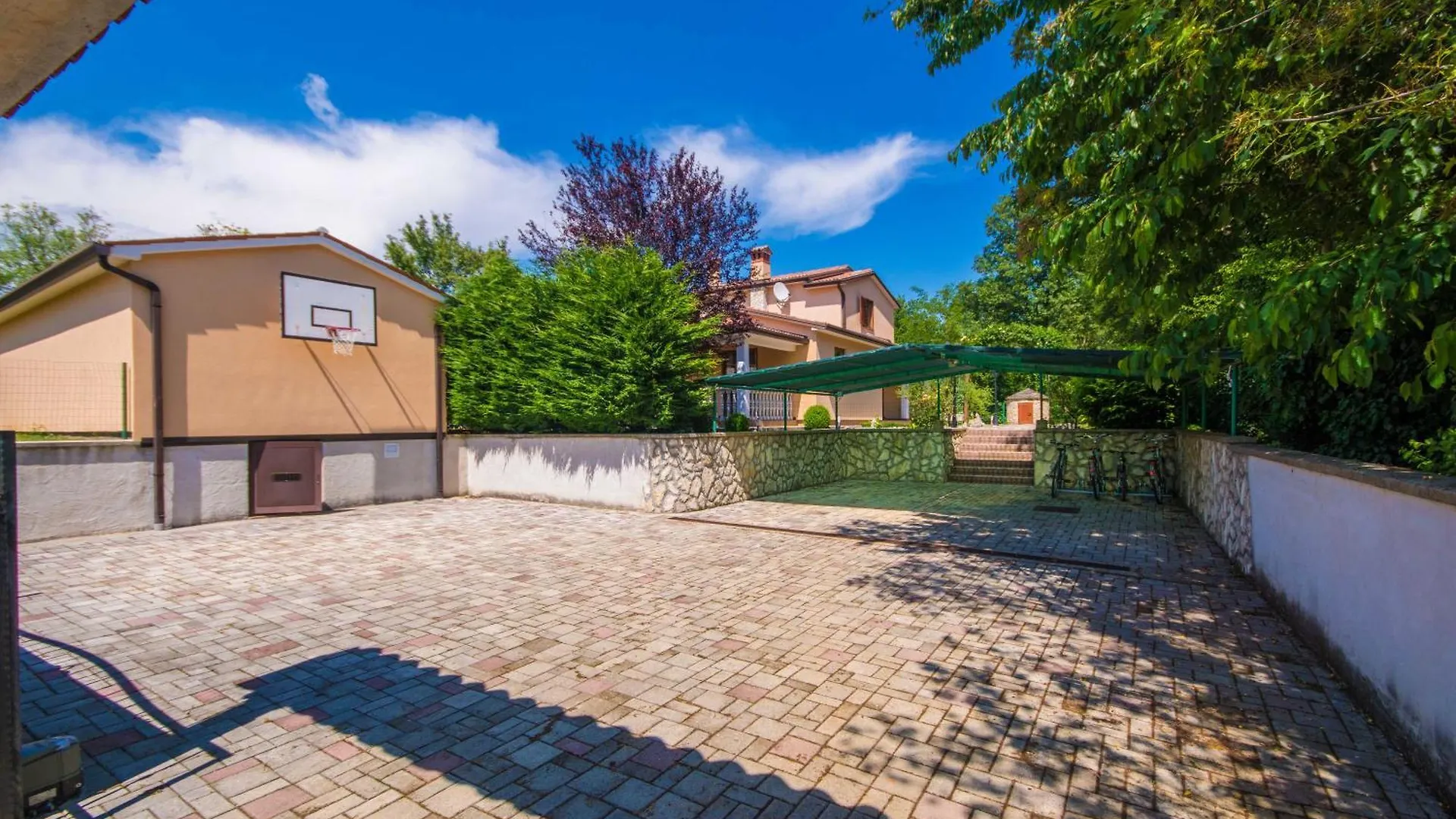 Villa Brigita, A Beautiful Villa Close To The Beach Veligolji 0*,  Croatia